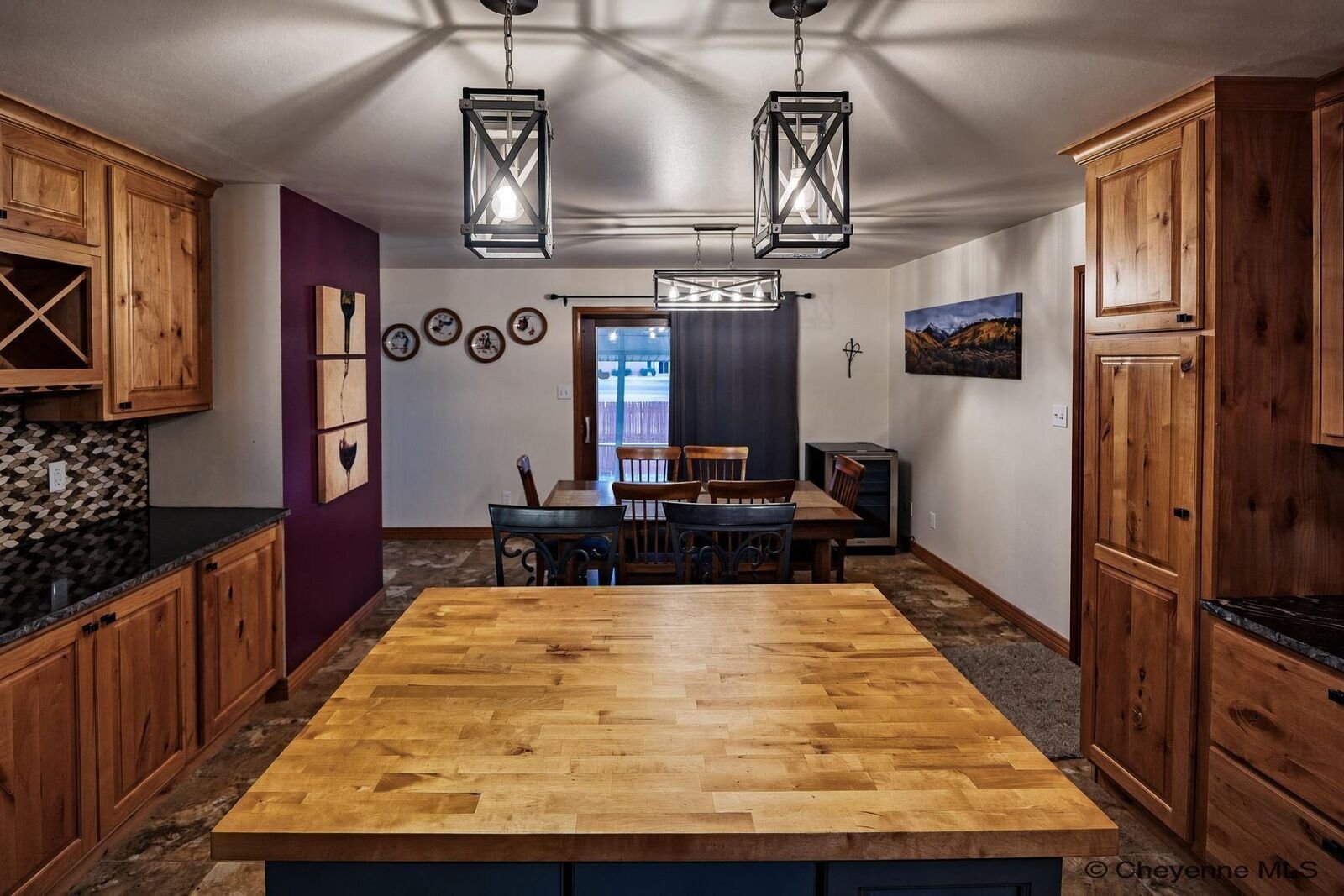 3532 Sunrise Rd, Cheyenne WY - photo 6 of 35