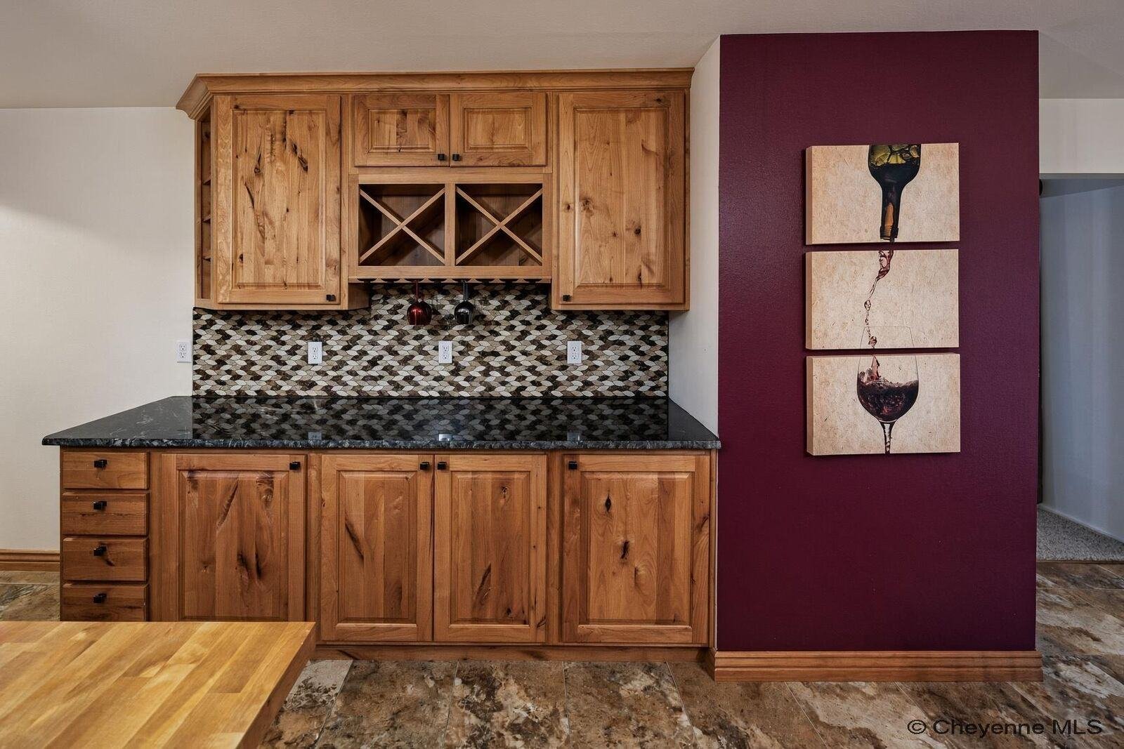 3532 Sunrise Rd, Cheyenne WY - photo 7 of 35