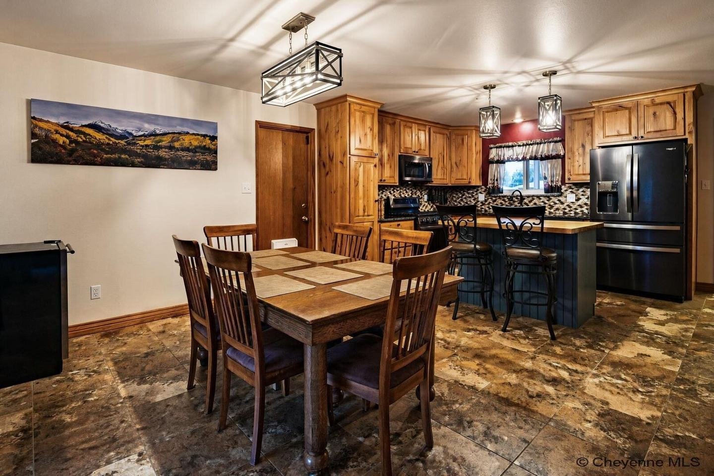 3532 Sunrise Rd, Cheyenne WY - photo 8 of 35