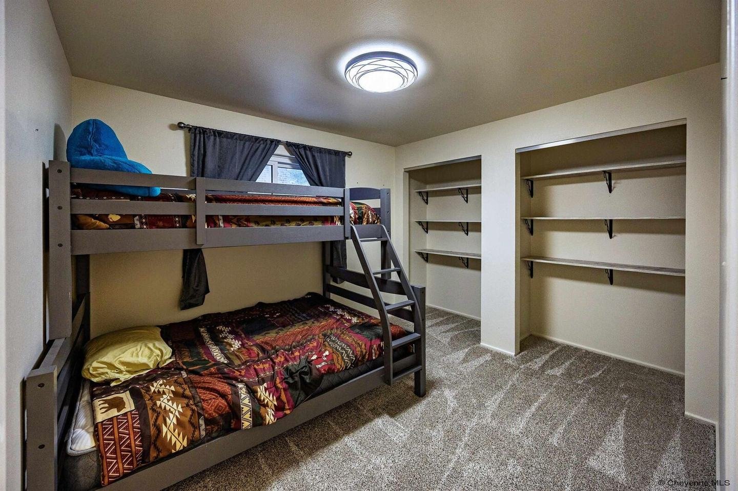 3532 Sunrise Rd, Cheyenne WY - photo 12 of 35