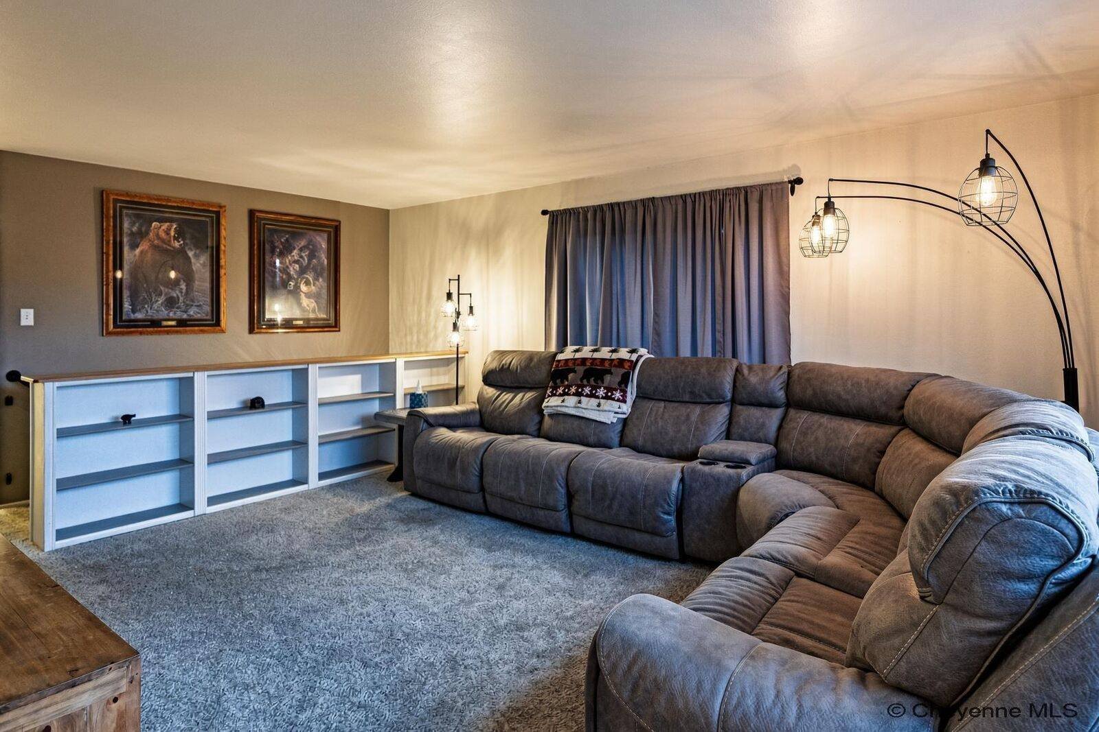 3532 Sunrise Rd, Cheyenne WY - photo 19 of 35
